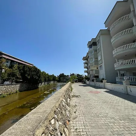 Sa Apartments! 2bd Flat 150m To The *