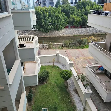 Sa Apartments! 2bd Flat 150m To The